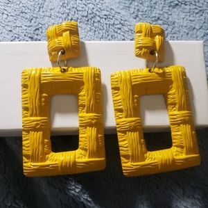 Oversized Glamor Yellow Earrings